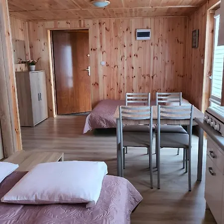 ホームステイ Siodemkacamp