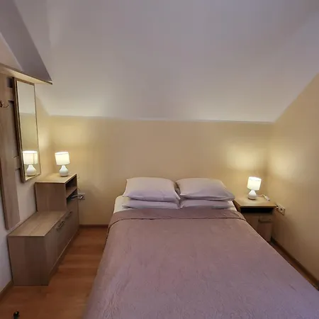 Siodemkacamp בית אירוח *